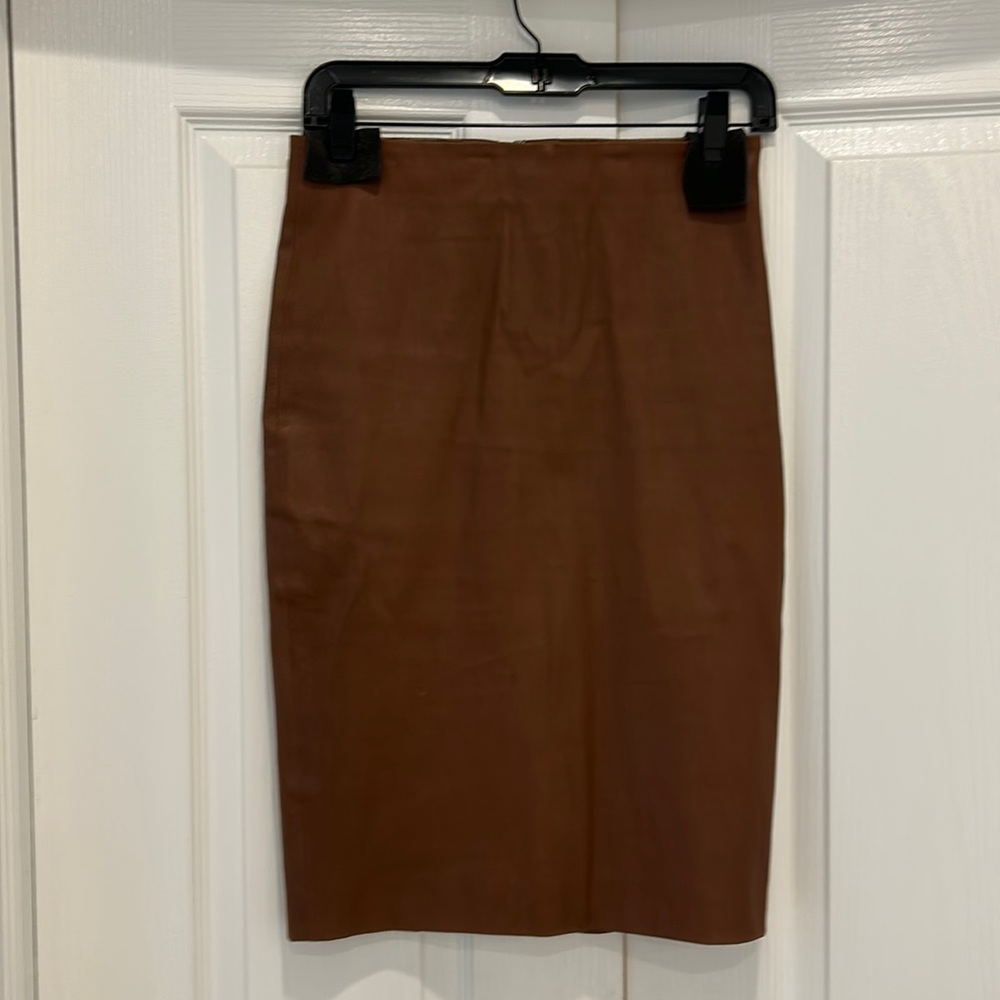 Theory pencil skirt in cognac stretch leather size 0